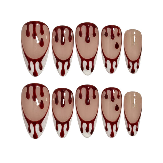 Faux ongles Larmes Rouges effet sang Halloween