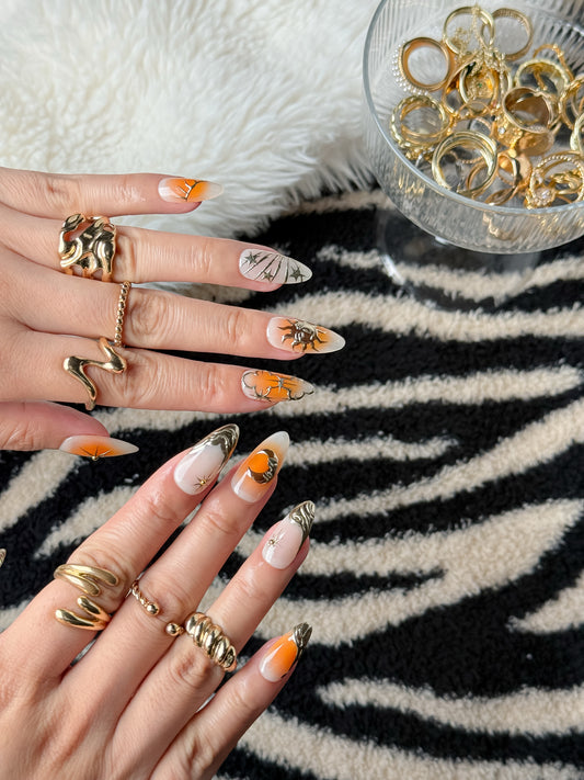 Ongles Asteria de Nailmusée – design céleste avec lune et étoiles