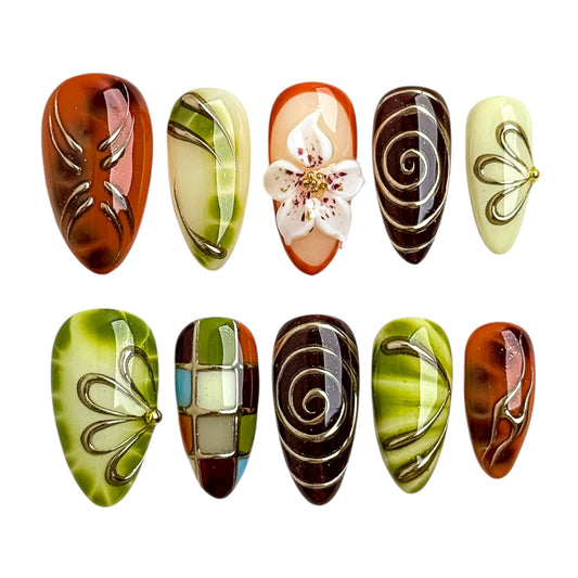 Fleur d’Olive press on nails vert olive et brun avec fleur 3D et détails dorés