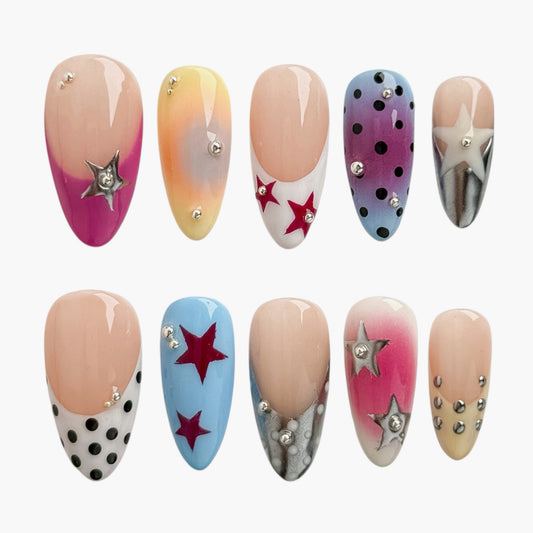 Star Dot press on nails longs faits main avec étoiles, pois, couleurs pop et détails métalliques